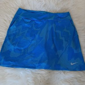 NIKE teal skort